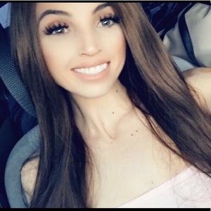 Meet your Posher, Stephanie